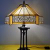 Vitrail,Chartres,lampe Tiffany,lampe vitrail,galerie du vitrail,vitraux,vente de vitraux en ligne, centre,eure et loir,eure et loire, fleur, fleurs, art deco, art nouveau