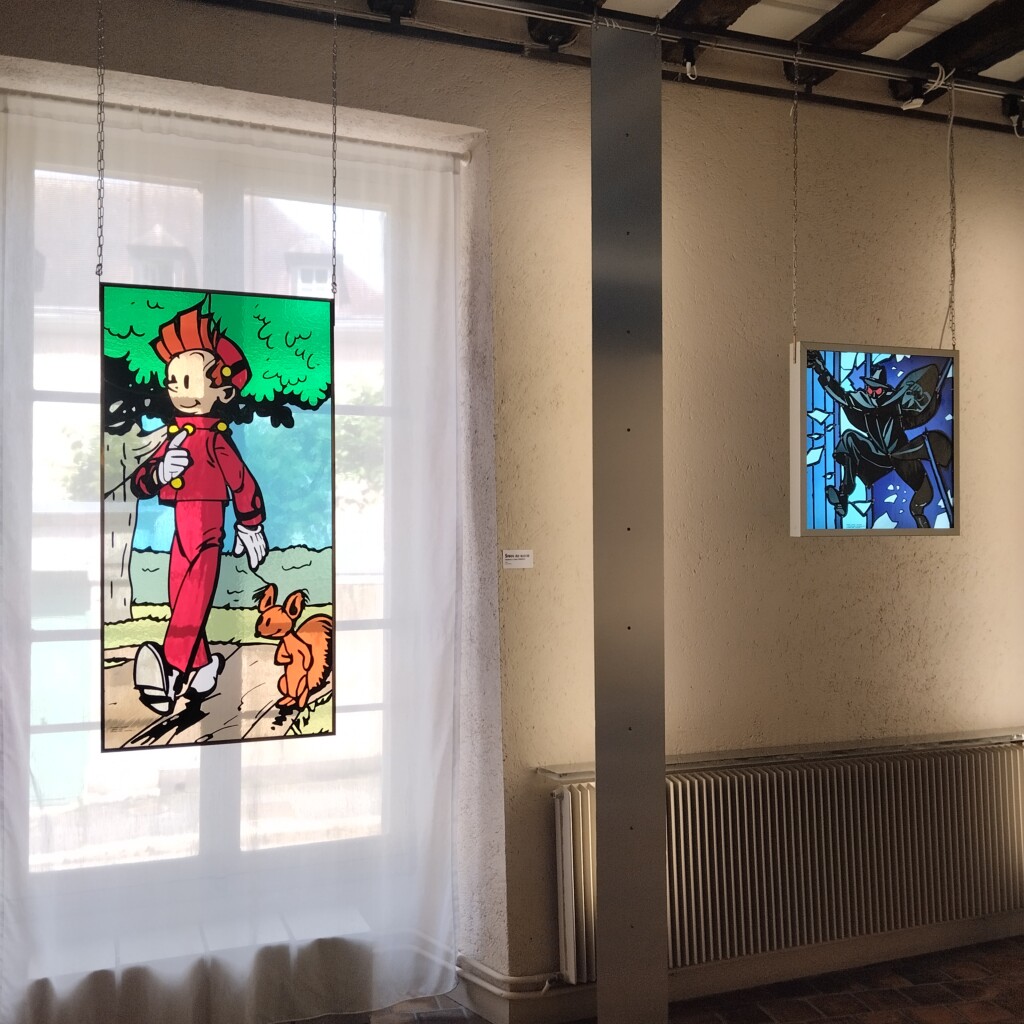 Exposition les héros de la BD en vitrail, Spirou, Guinea Pig
